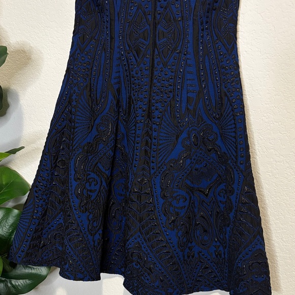 BCBGMaxAzria Royal Blue Baroque textured Mini Dress 0 - Picture 8 of 8